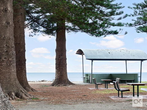 Breeze Beachfront Apartment - Hotel WA 21