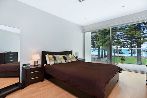 Breeze Beachfront Apartment - Hotel WA 13