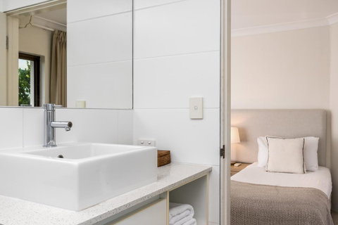 Bayview Beachfront Apartments, In Town Right On The Beach - Hotel WA 31