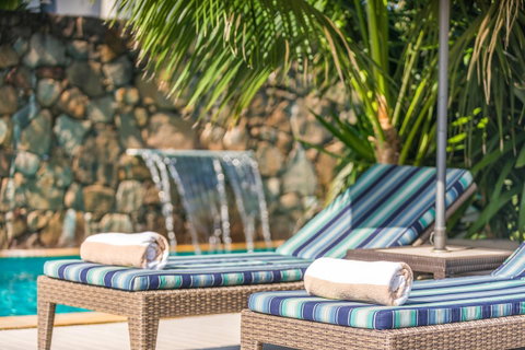 Bayview Beachfront Apartments, In Town Right On The Beach - Hotel WA 4
