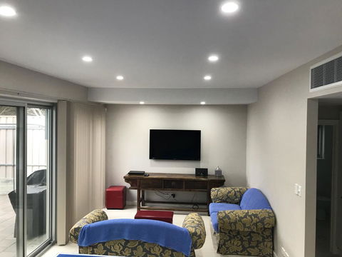 Elandra Holiday Home - Hotel WA 4