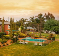Clare Country Club - Hotel WA