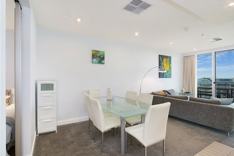 Beachside Luxury & Comfort, Ocean Views In Glenelg - Hotel WA 11
