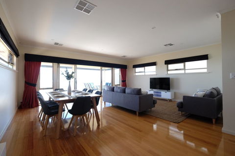 Ochre Point Beach House On Moana Seafront - Hotel WA 5