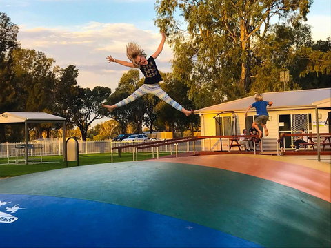 Echo Holiday Parks - Waikerie - Hotel WA 8