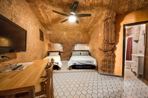 The Underground Motel - Hotel WA 9