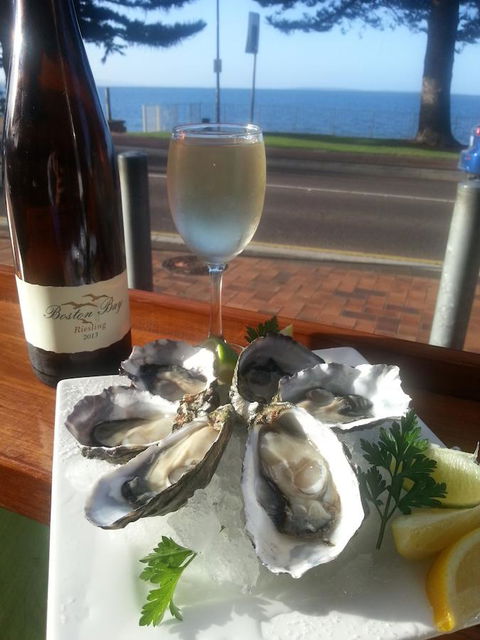 Pier Hotel Port Lincoln - Hotel WA 7