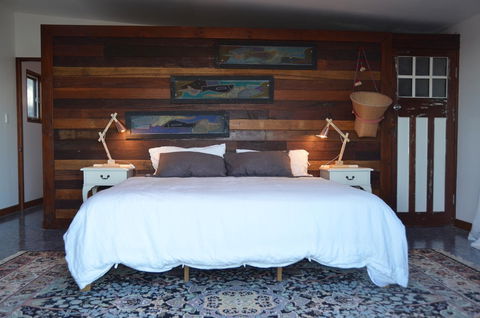 Of Stone & Wood Guesthouse - Hotel WA 11
