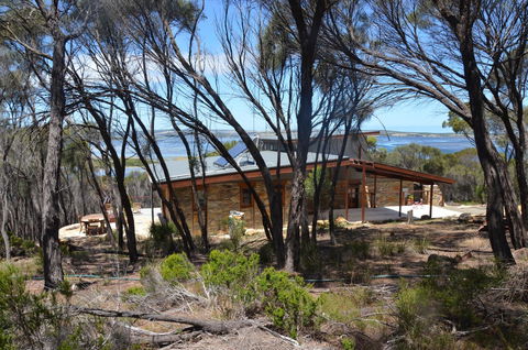 Of Stone & Wood Guesthouse - Hotel WA 18