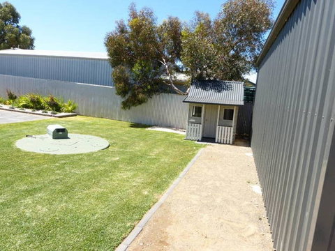 Moontana - Hotel WA 15