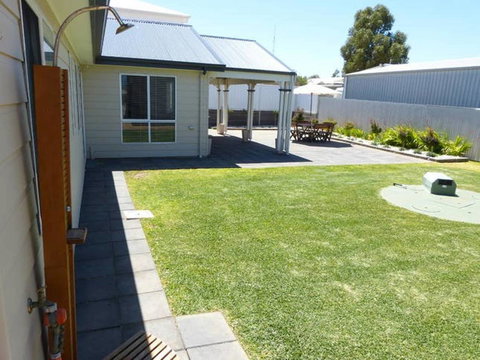 Moontana - Hotel WA 16