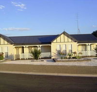 Moontana - Hotel WA