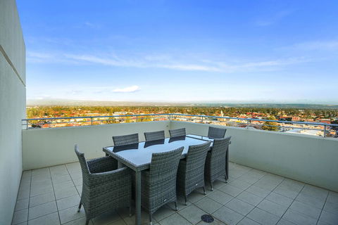 Glenelg Skyline Penthouse - Hotel WA 39