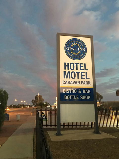 Opal Inn Hotel, Motel, Caravan Park - Hotel WA 0