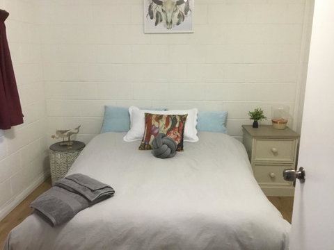 35 Trevena Road - Hotel WA 4
