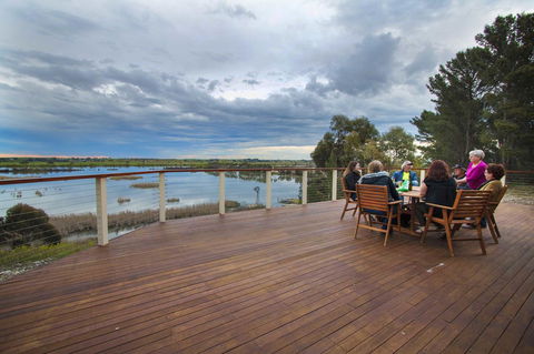 Limestone Ridge - Hotel WA 18