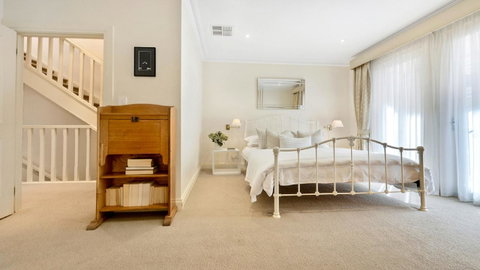 GOUGER 265 - Hotel WA 8