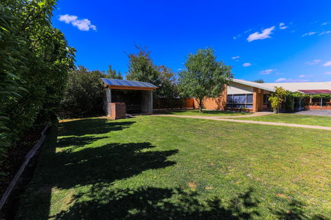 Country Roads Motor Inn Naracoorte - Hotel WA 9
