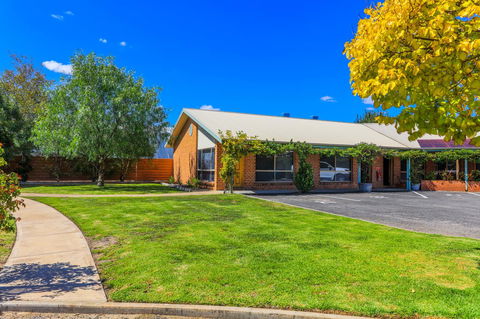 Country Roads Motor Inn Naracoorte - Hotel WA 13