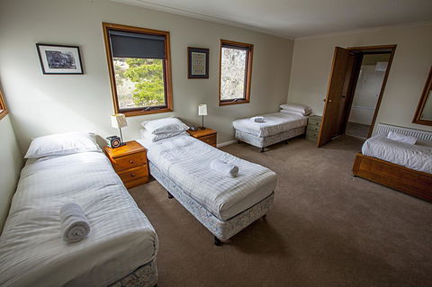 Eagles Range - Hotel WA 10