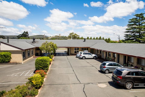 Lilac City Motor Inn & Steakhouse - Hotel WA 25