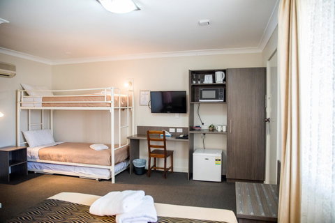Lilac City Motor Inn & Steakhouse - Hotel WA 3