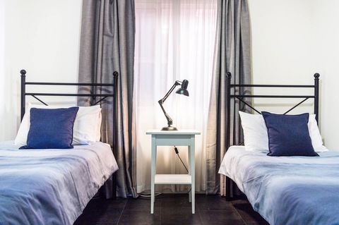 Executive 3 Bedroom Apartment + Internet + Parking - Hotel WA 32