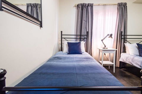 Executive 3 Bedroom Apartment + Internet + Parking - Hotel WA 22