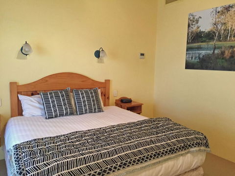 Coonawarra Place Motor Inn - Hotel WA 34