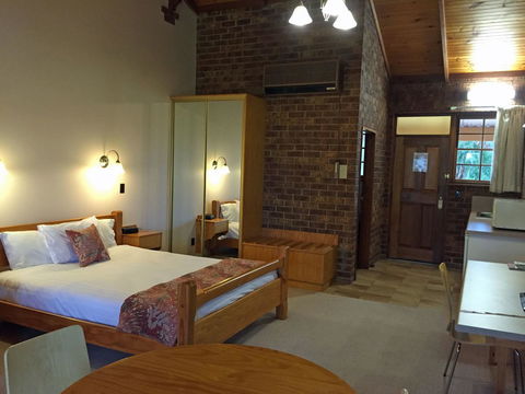 Coonawarra Place Motor Inn - Hotel WA 32