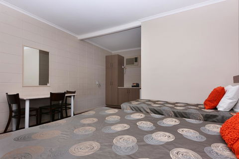 Motel Poinsettia - Hotel WA 18