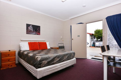 Motel Poinsettia - Hotel WA 3