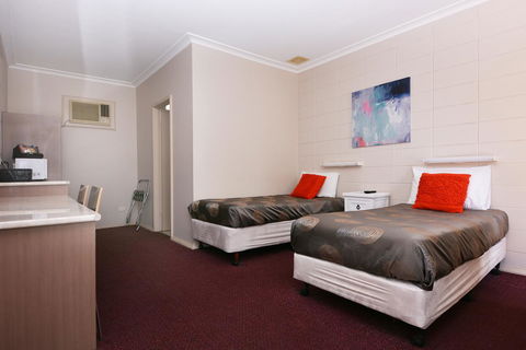 Motel Poinsettia - Hotel WA 5