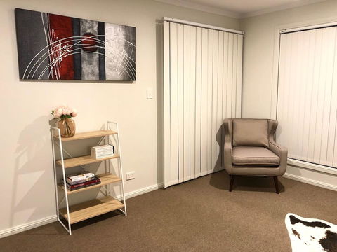 MODERN SPACIOUS 3 BR HOME - NEAR BEACH & AIRPORT - Hotel WA 6