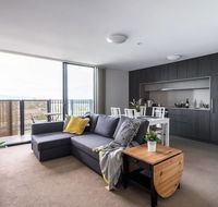 Modern 2 BedroomWIFI/Netflix/ParkingGreat Views - Hotel WA