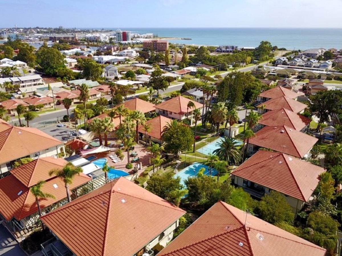 Greenfields WA Hotel WA
