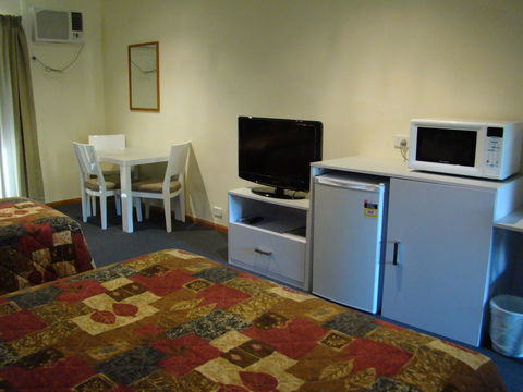 Dunsborough Central Motel - Hotel WA 8
