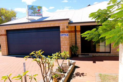 Lazy Lobster Holiday Units & Chalets - Hotel WA 17