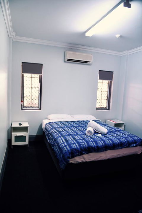The Emperors Crown Hostel - Hotel WA 27