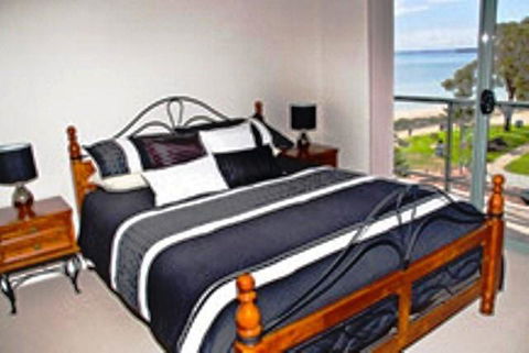 Boardwalk By The Beach - Hotel WA 9