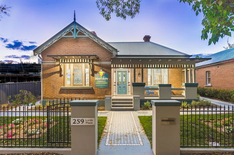 Blue Door Apartments - Hotel WA 0