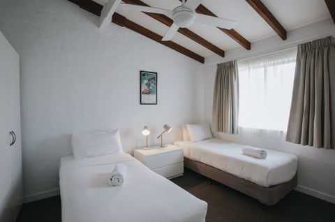 Canal Rocks Beachfront Apartments - Hotel WA 17