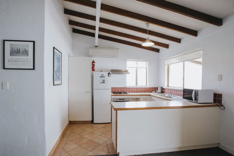 Canal Rocks Beachfront Apartments - Hotel WA 21