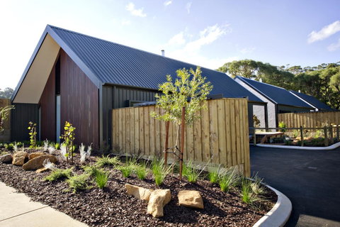 Margaret River Bungalow-1-street - Pet Friendly - Hotel WA 2
