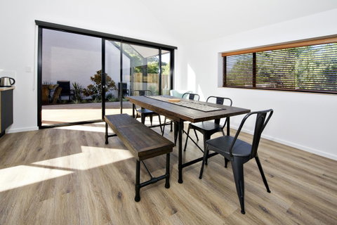 Margaret River Bungalow-1-street - Pet Friendly - Hotel WA 10