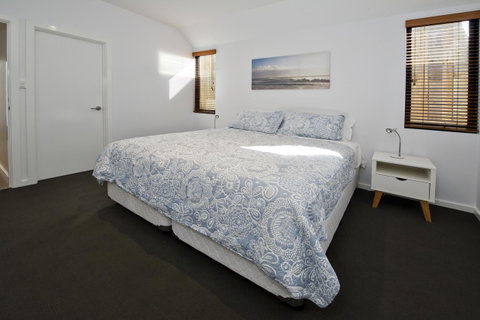 Margaret River Bungalow-1-street - Pet Friendly - Hotel WA 3