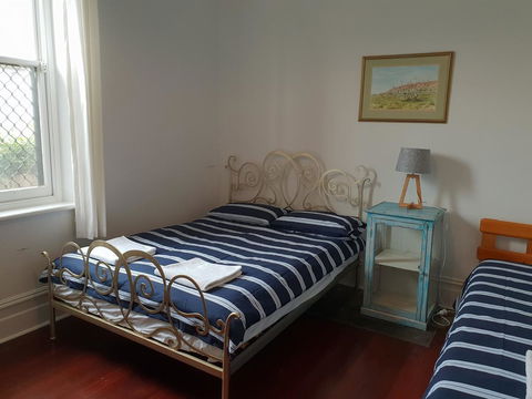 Captain\'s Heritage Cottage - Central Fremantle 2 Bedroom Historic Cottage - Hotel WA 6