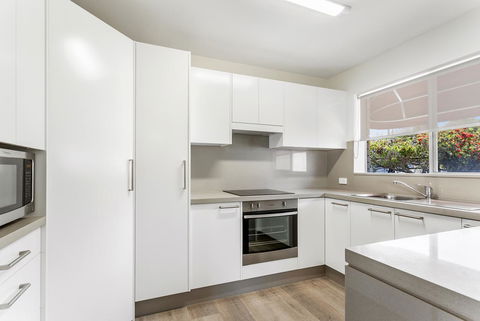 Laman Lodge, Unit 2, 15 Laman Street - Hotel WA 7