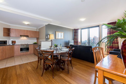 Mont Clare Boutique Apartments - Hotel WA 4