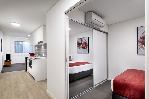 Ramada By Wyndham VetroBlu Scarborough Beach - Hotel WA 13